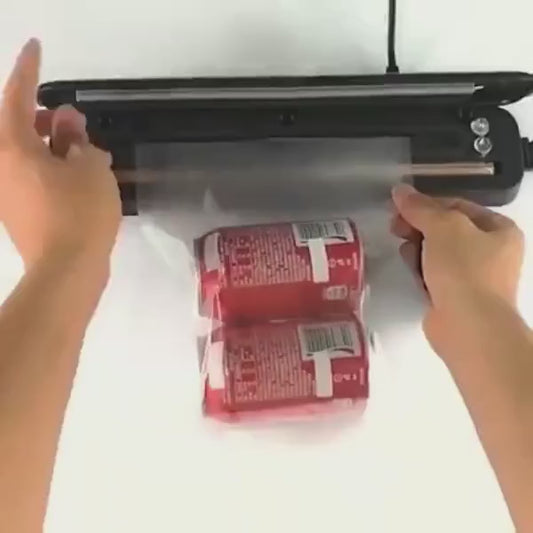 Vakuový balicí stroj